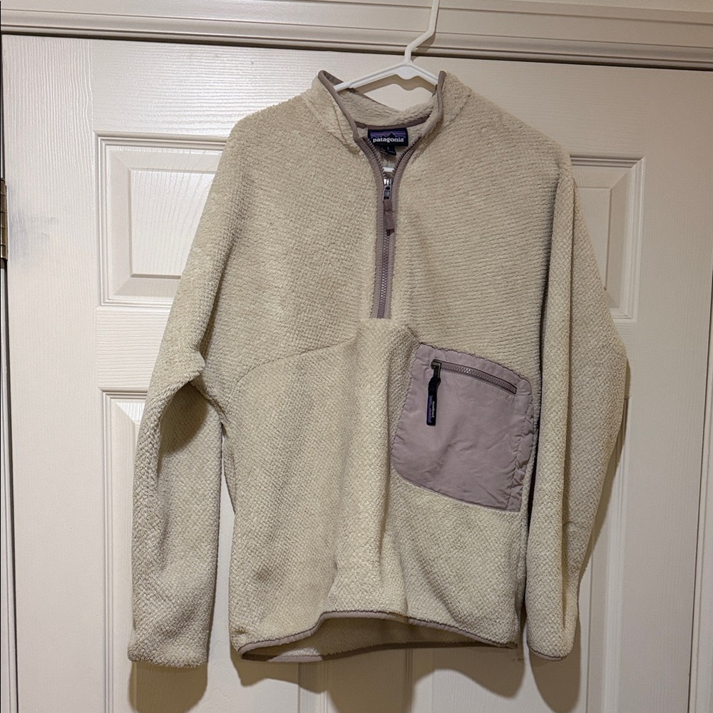 Patagonia Men's Beige Zip-Up Fleece Sweater